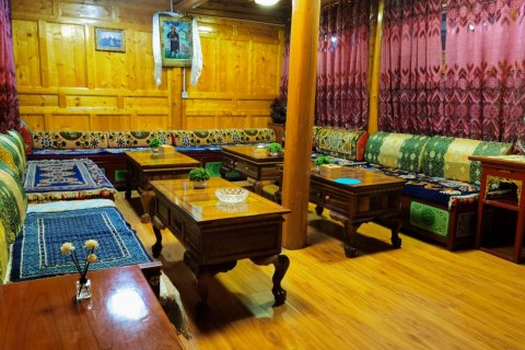 夏河彭措琳卡民宿