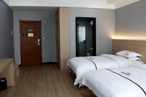 靖州富弘假日酒店