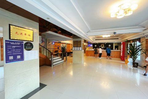 速8酒店(安阳印象汇七中店)