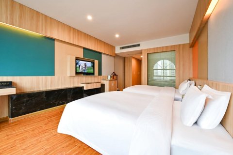 怡之豪国际酒店(桐城桐潜路店)