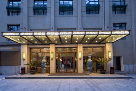 广福麟精品酒店(南昌八一广场火车站店)