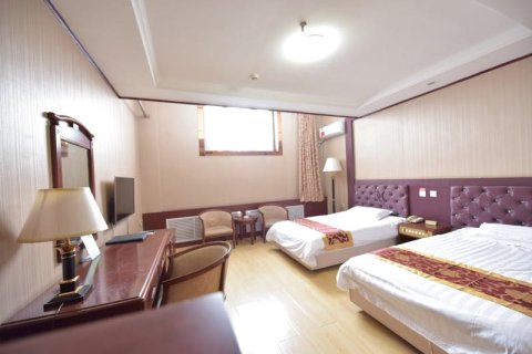 如家睿柏·云酒店(密山兴亚时代广场店)