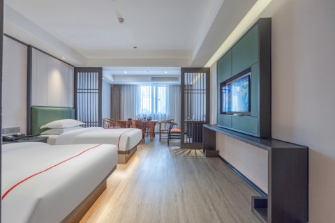 万沁酒店(西子桃源广场店)