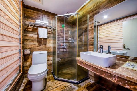 邵阳华逸名都大酒店(高铁站店)