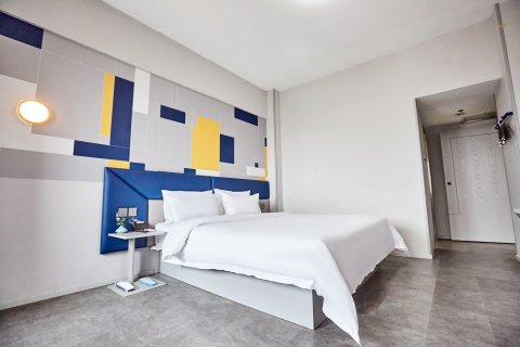 7天酒店(郑州二七广场人民路地铁站店)