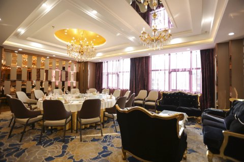 庆阳阳光雄越大酒店(市政府东方丽晶茂店)