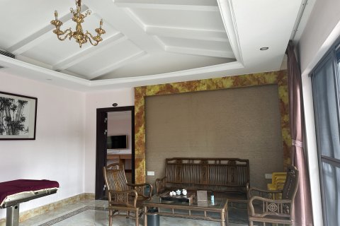 龙门南昆山石河奇观度假山庄