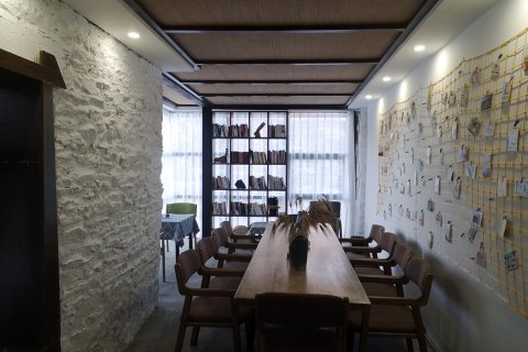 康定稞马山居民宿(新都桥店)