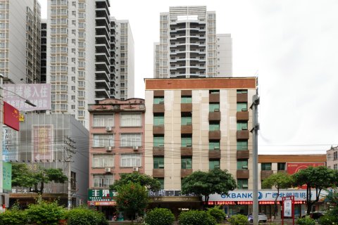 平南威斯汀酒店(平南中心广场店)