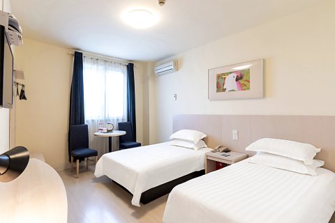 锦江之星酒店(太原大南门地铁站山大一院店)