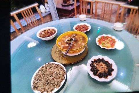 汀云民宿(云台山岸上服务区店)