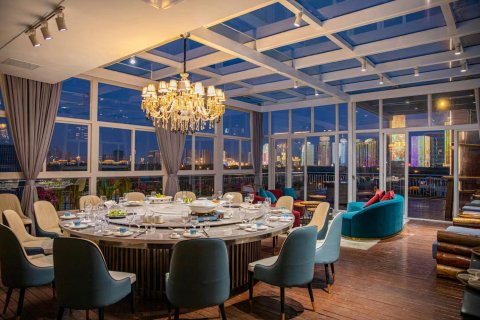 皇马假日游艇度假酒店(海口友谊阳光城万绿园店)