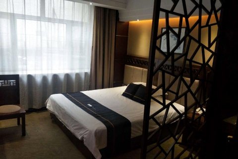 虎林缘金源商务酒店