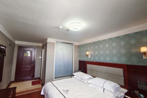 万安名扬艺术大酒店