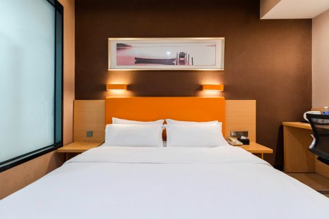 艾思酒店(德阳什邡广场店)