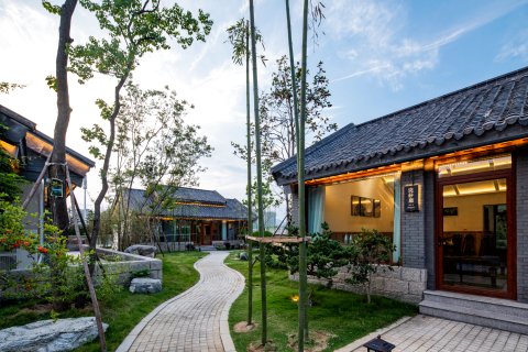 日照万平口东夷小镇希尔顿欢朋酒店