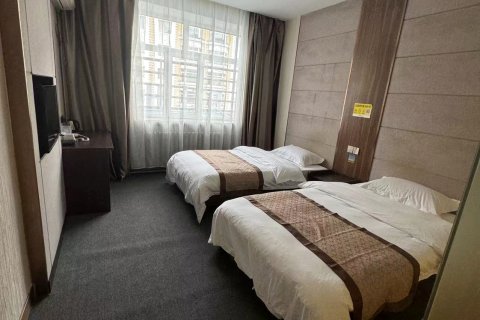 满洲里北湖七禧商务宾馆