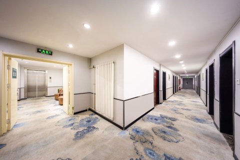 如家睿柏·云酒店(天津滨海高铁站于家堡店)