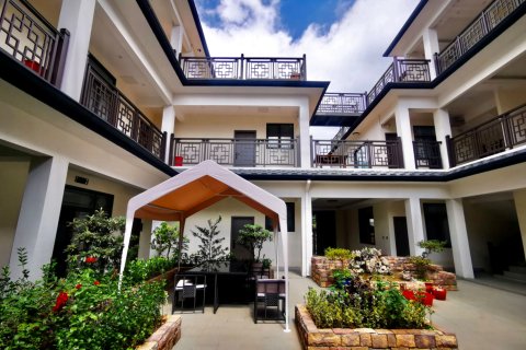 盘州乌蒙大草原云溪雅舍民宿