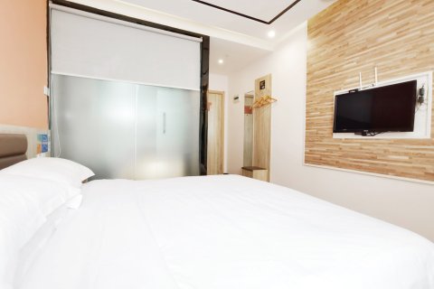 华驿精选酒店(涿州开发区时光汇店)