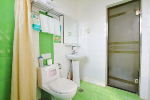 京华连锁酒店(保定火车站店)