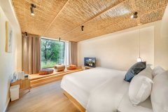 武功山草沐春沐枫山野度假民宿