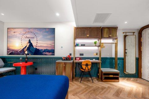 苏州石路地铁站山塘街厚居酒店