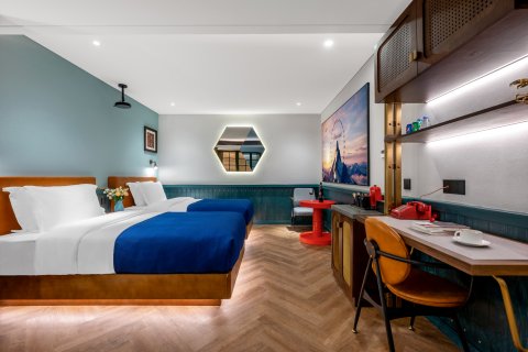 苏州石路地铁站山塘街厚居酒店