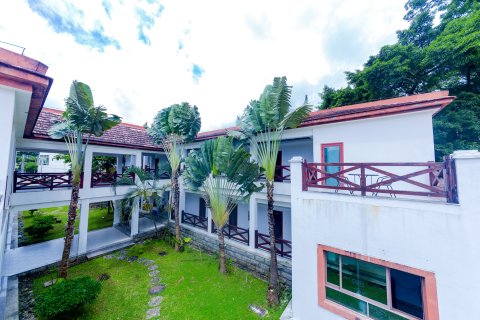 五指山水满园酒店