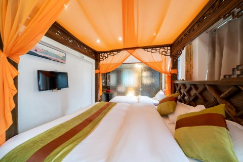 丽江初见千百度客栈