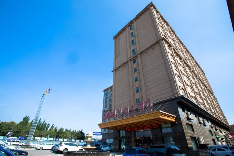 聚瑞大酒店(太原高铁南站武宿机场店)