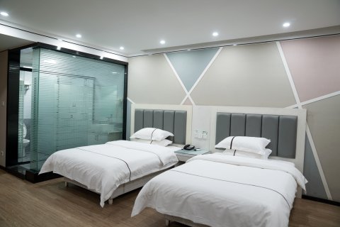 昆仑乐居商务酒店(鲁山店)