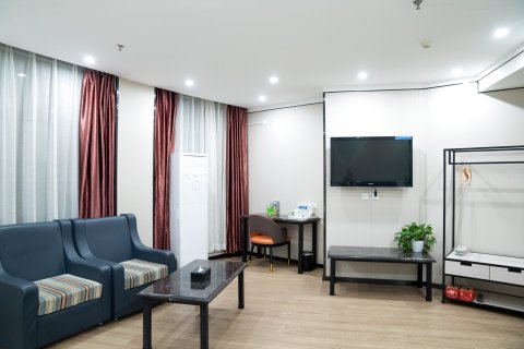 昆仑乐居商务酒店(鲁山店)