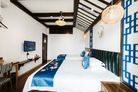 张家界梦栖美居艺术客栈(天门山索道店)