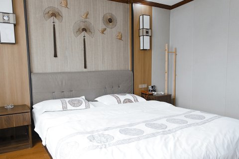 赤壁亚龙湾商务大酒店(高铁站店)