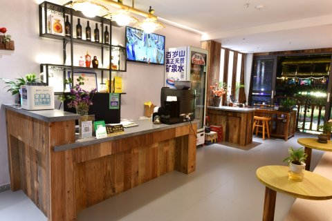 梦缘·一线江景·沱江精品民宿(凤凰古城虹桥店)