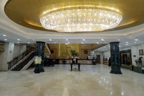 呼和浩特昭君大酒店(新华广场地铁站店)