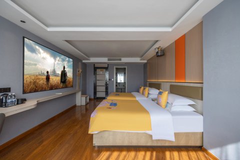 海晶龙城酒店(万达广场店)