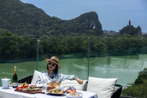 桂林CIAO俏酒店(两江四湖象鼻山店)