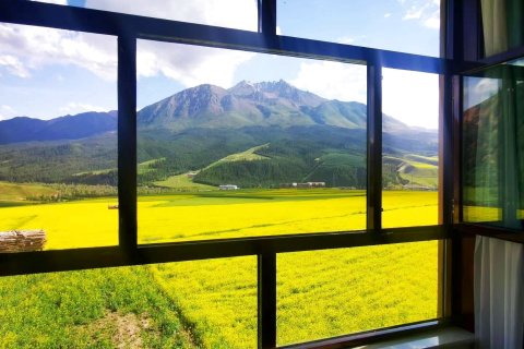 祁连圣峰观景山庄