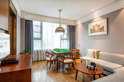 隆昌西姆逸居酒店(金沙时代广场店)