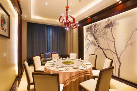 世纪王朝酒店(兴安盟科右前旗店)