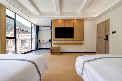 初见·小筑Villa半山全景别院(四姑娘山店)