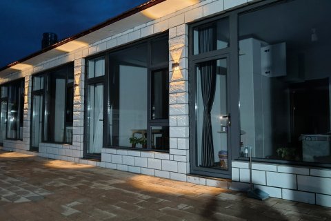 坝上草原海泳农家院