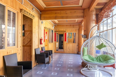 香格里拉青鸟藏式民宿