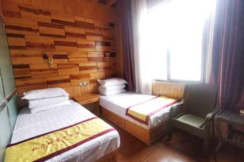 迭部扎尕那青年宾馆