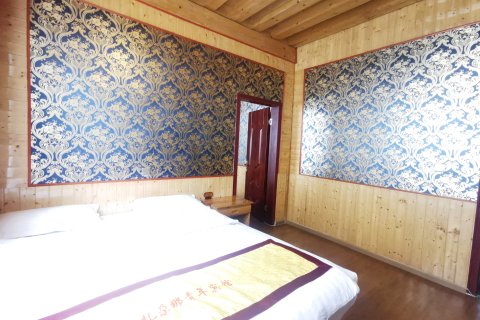 迭部扎尕那青年宾馆