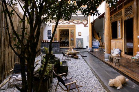 腾冲和顺路上青年旅舍