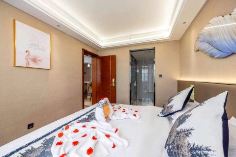 德令哈蓝天白云大酒店(德令哈市中心广场店)