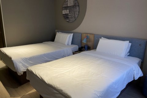 如家酒店·neo(上海外滩城隍庙小南门地铁站店)